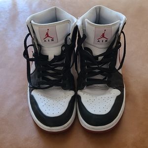 Air Jordan Retro 1's